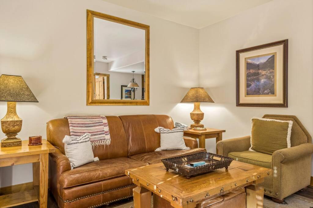 Blue Collar Boutique: Affordable Adventure Aparthotel Telluride Luaran gambar