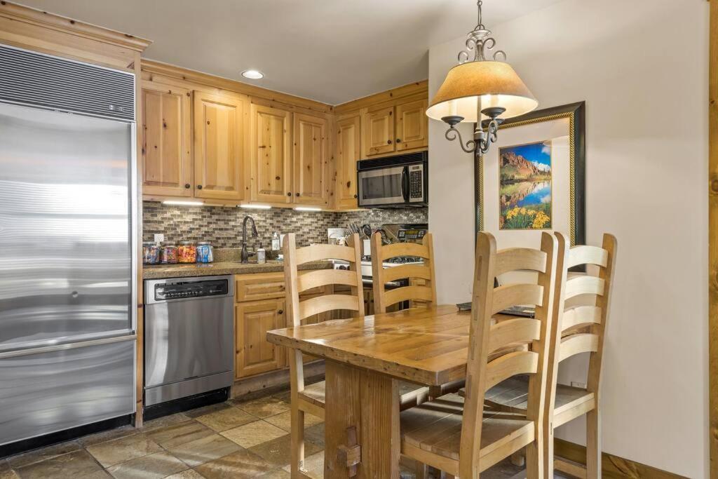 Blue Collar Boutique: Affordable Adventure Aparthotel Telluride Luaran gambar