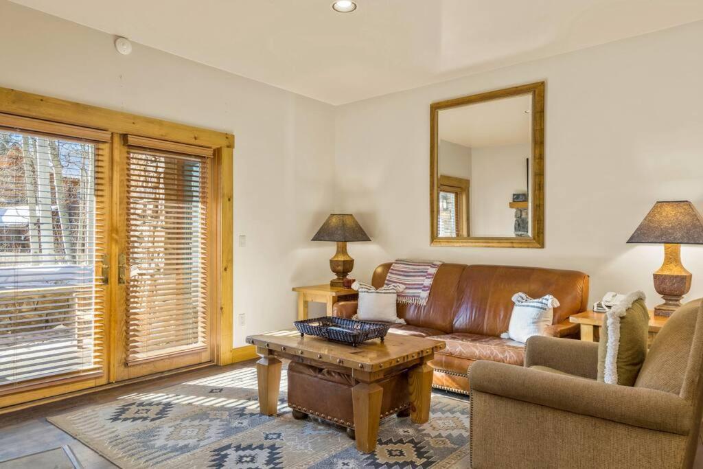 Blue Collar Boutique: Affordable Adventure Aparthotel Telluride Luaran gambar